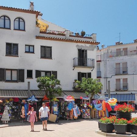 Stunning Apartment In Tossa De Mar With Kitchen Екстер'єр фото