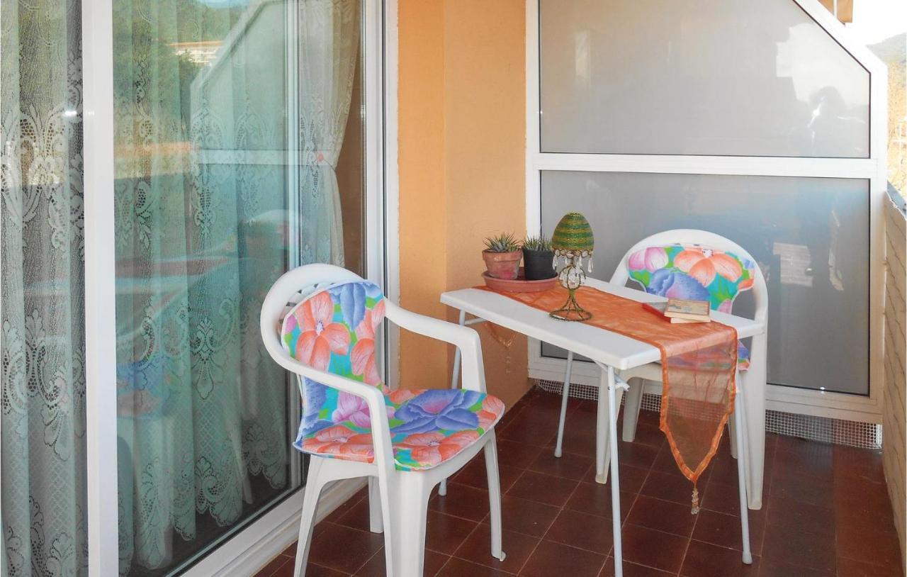 Stunning Apartment In Tossa De Mar With Kitchen Екстер'єр фото