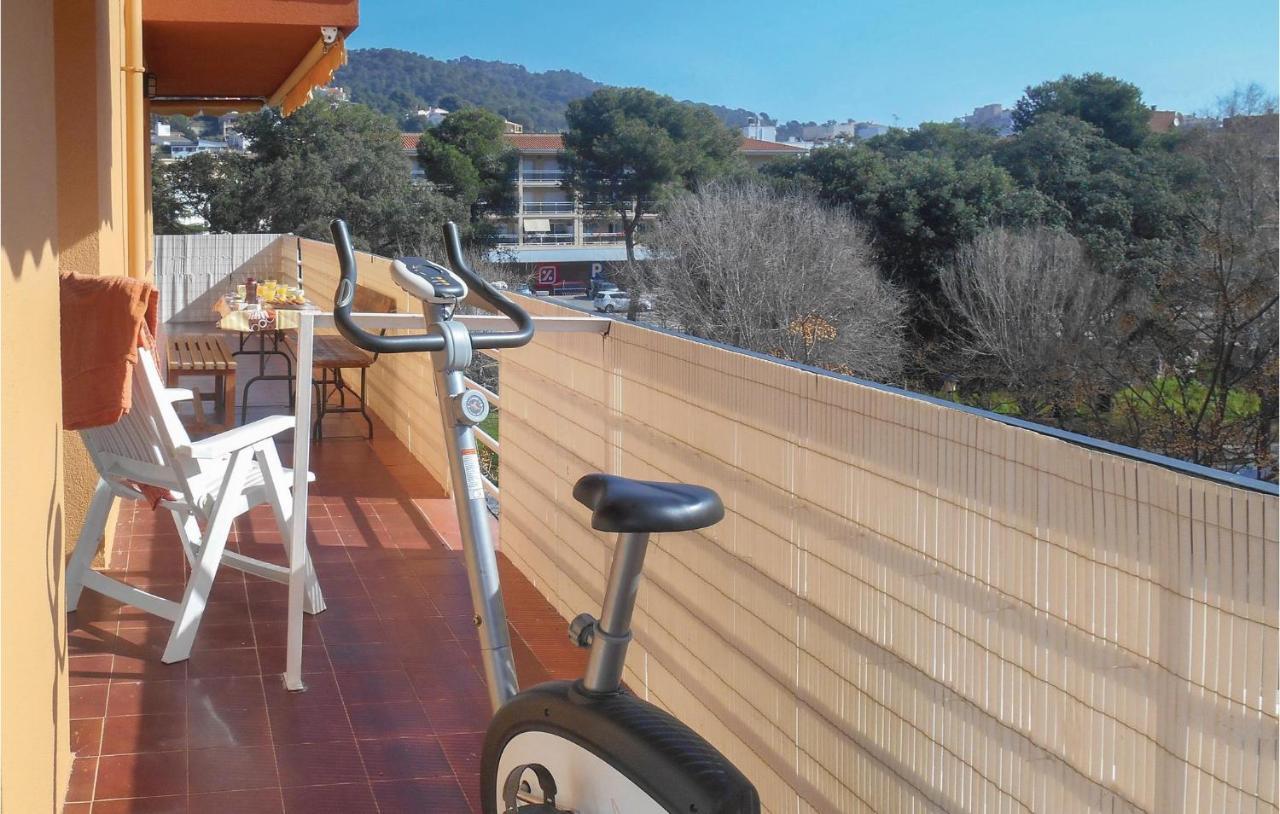 Stunning Apartment In Tossa De Mar With Kitchen Екстер'єр фото